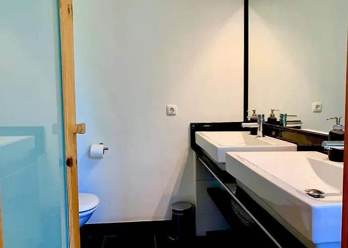 Apartament Cozy In The Center - Practical & Comfortable