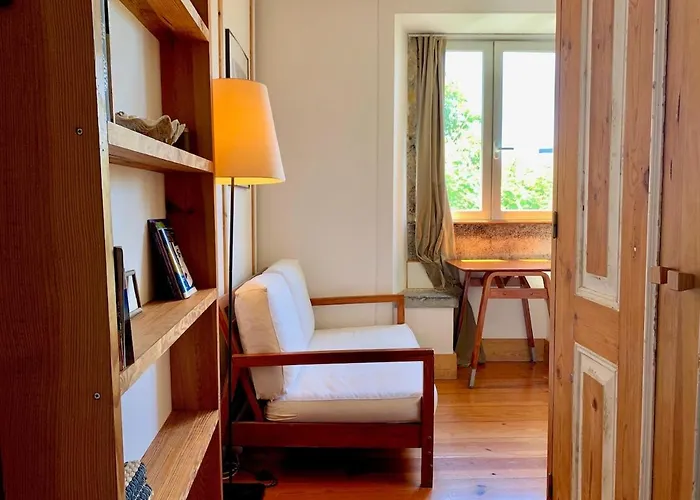 Cozy In The Center - Practical & Comfortable *